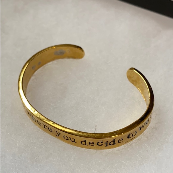 FREE Inspiration goldtone bracelet - Picture 3 of 6